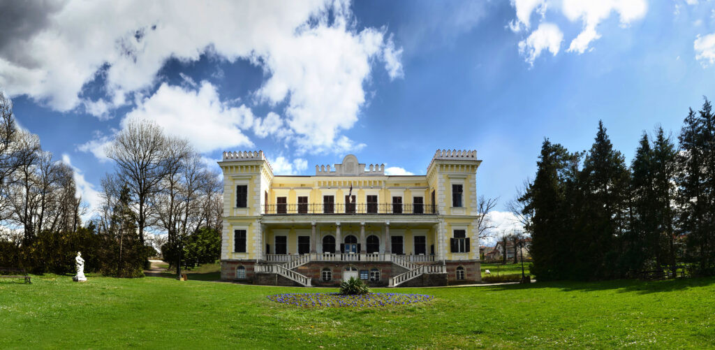 Najposećeniju banju u Srbiji turisti obožavaju: "Dva čaja i kafu sam platila 140 dinara" FOTO