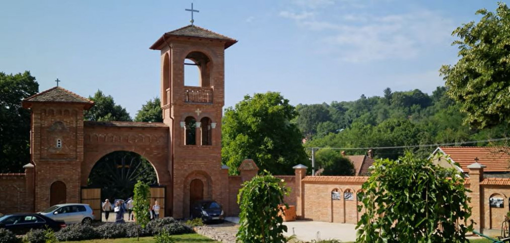 STRADANJE FRUŠKOGORSKOG MANASTIRA Ustaše su mošti svetitelja razbacivale a monahe odvodile u logore smrti