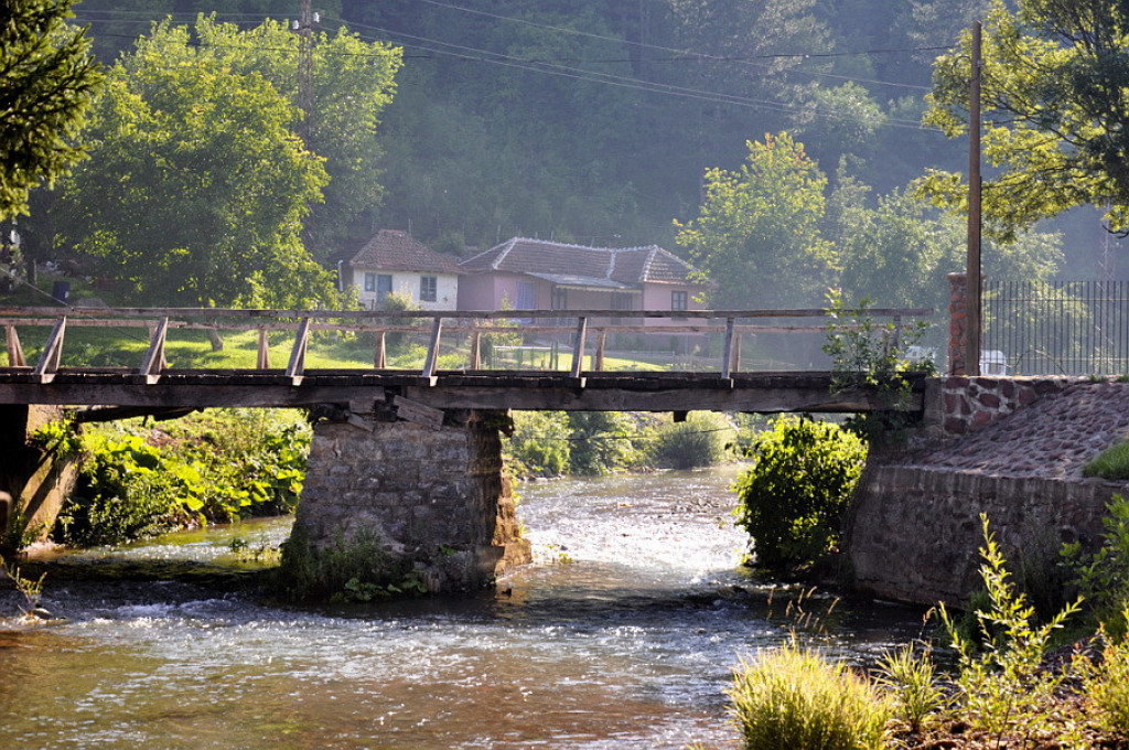 BISER U PODNOŽJU KUČAJSKIH PLANINA Jedinstvena "ruža vetrova" kakvu retko koje izletište ima vratiće Vam mladost i svežinu (FOTO)