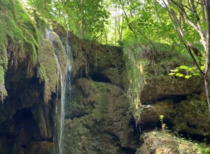 ATRAKTIVAN LOKALITET VREDAN POMENA Staza koja vodi do Vodene pećine pravi je ADRENALINSKI DOŽIVLJAJ (FOTO/VIDEO)
