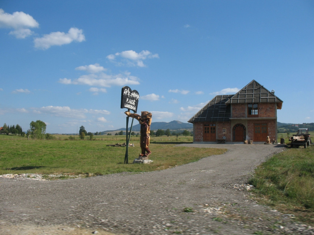ŠLJIVOVICA NIJE SAMO IME ZA RAKIJU Ovako se prozvala zato što su se u njoj prvo počele saditi šljive (FOTO/VIDEO)