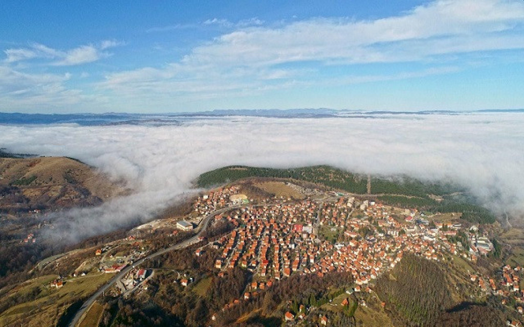 ZLATIBOR POKLONIO HILANDARU IMANJE Ovo je prvi put da ovaj manastir dobije svoj metoh na teritoriji ovog okruga (FOTO/VIDEO)