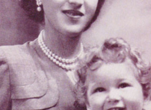 KAKO SU ELIZABETA I ALEKSANDAR KUMOVI? Priča se da je hotel u kom je kršten proglašen teritorijom Jugoslavije (FOTO/VIDEO)