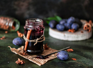 STARINSKI RECEPT ZA SLATKU ZIMNICU Džem od šljiva sa rumom savršeno se uklapa u palačinke (FOTO/VIDEO)