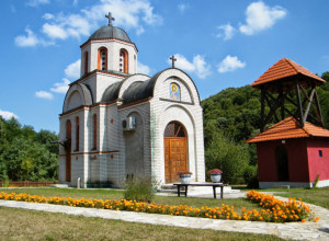 U OVOJ SVETINJI ČUDA SE DEŠAVAJU SVAKODNEVNO Neverovatna isceliteljska moć moštiju privlači sve više turista!
