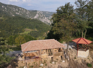 NAJATRAKTIVNIJA ATRAKCIJA ZAPADNE SRBIJE Nestvarna prirodna lepota višestruko povećala cene zemljišta u okolini Ljubovije