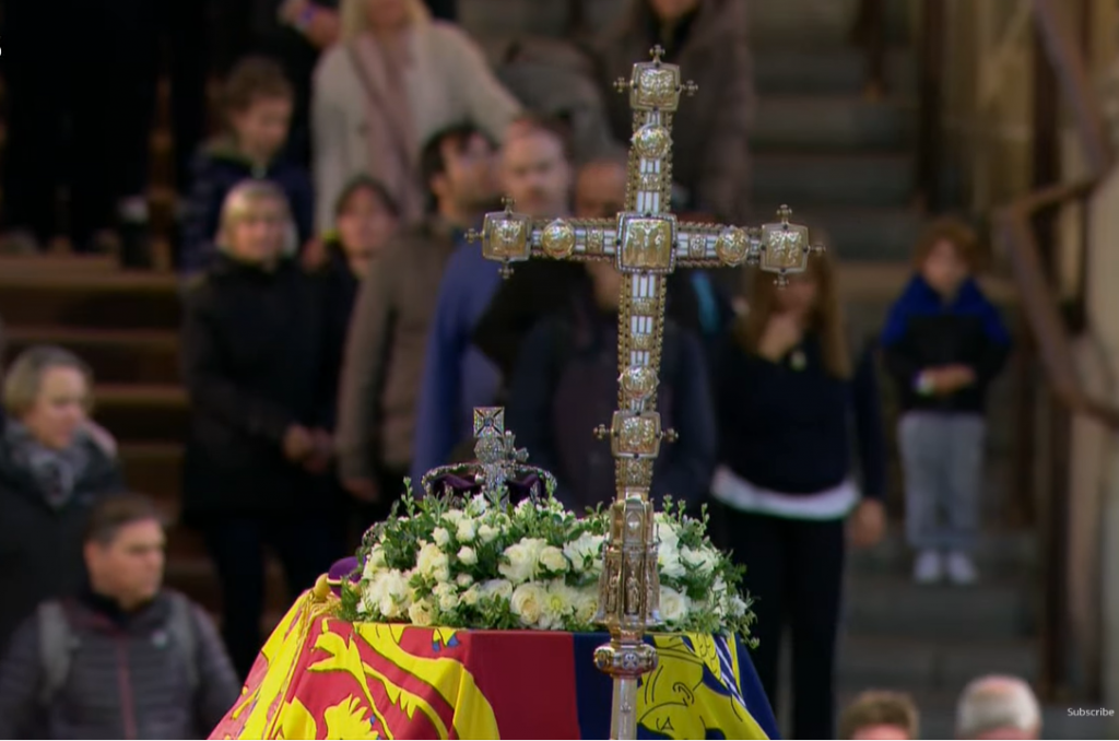 TRADICIJA KOJU CRKVA ZABRANJUJE Ove običaje prema pokojnicima poštuju svi, a zapravo su potpuno pogrešni