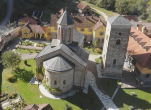 SVE U OBELEŽJU SRPSKOG PISMA Prva ćirilična biciklijada održava se u Bajinoj Bašti, biciklom do Manastira Rača
