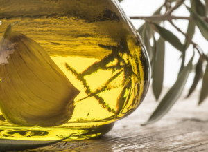 Izaberite vrstu luka prema jelu koje spremate: Uz koju hranu ide beli, a uz koju crni