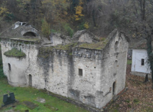 CRKVA U KOJOJ SE OŽENIO VOŽD KARAĐORĐE Čuva velike tajne srpske istorije, a samo što se nije srušila (FOTO/VIDEO)
