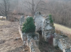 NAROD PRIČA DA GA JE PROKLEO CAR LAZAR Ovu nekropolu opisuje nekoliko legendi vezanih za feudalca, kneza Velimira (FOTO/VIDEO)
