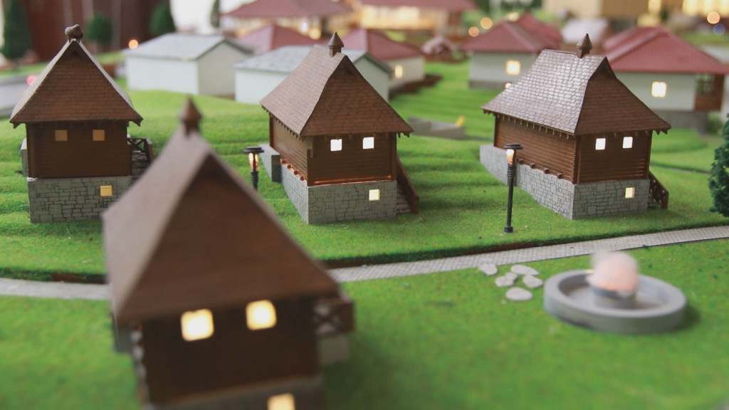 NIČE SRPSKO SELO Na obali reke kod Kosjerića jedinstven kompleks tradicionalnih kuća od severa do juga Srbije