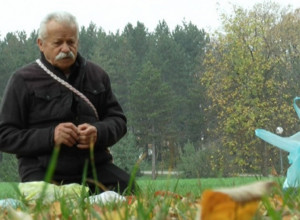 SAMO KOD SRBA JEDNO PIĆE SE KORISTI KAO LEK I SREDSTVO ZA ČIŠĆENJE Mirko tvrdi da za svaku boljku postoji travka