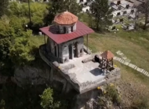 STARA PAVLICA JE MAGNET ZA TURISTE Sve je više ljudi koji bi ovde da se venčaju, a poseduje i freske slične Đurđevim Stupovima