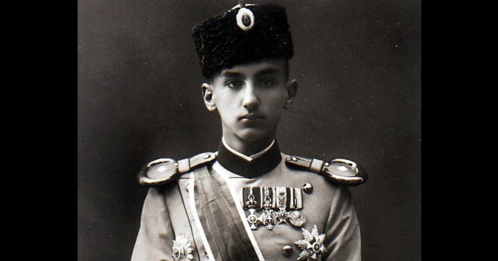 Gej iz dinastije Karađorđevića: Zbog javne bruke brat Aleksandar ga je smestio u azil za umobolne, afera je tresla dvor