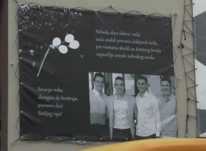 ZAUVEK ĆE NJIHOV NASMEJAN LIK ŽIVETI U NAŠIM SRCIMA Čačak još uvek žali za četvoricom prerano nastradalih mladića, Nikole, Ognjena, Luke i Ivana