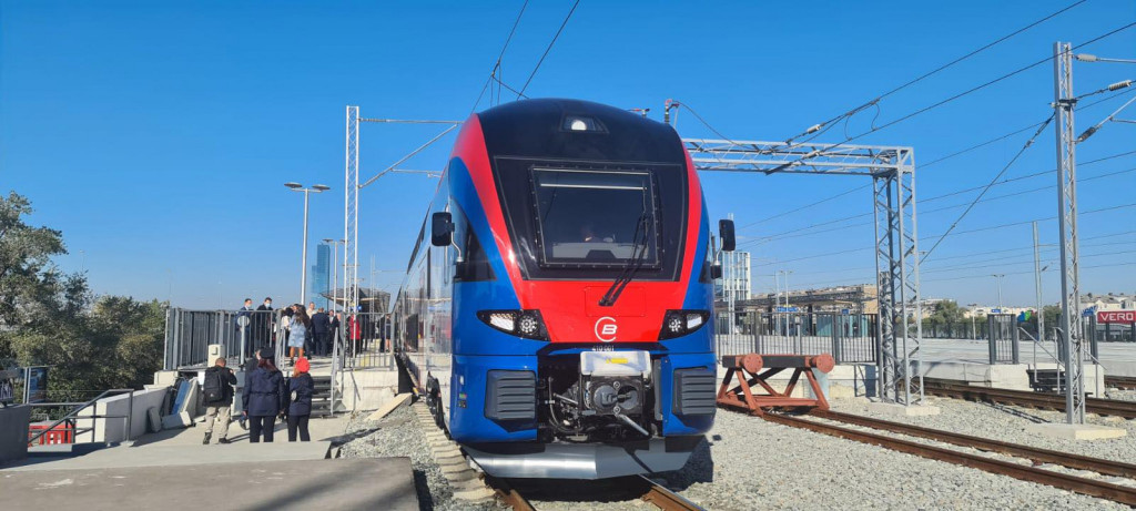 STANICA SE (JOŠ UVEK) NE ZATVARA Vozovi će još uvek stajati kod Vukovog spomenika, a evo do kada