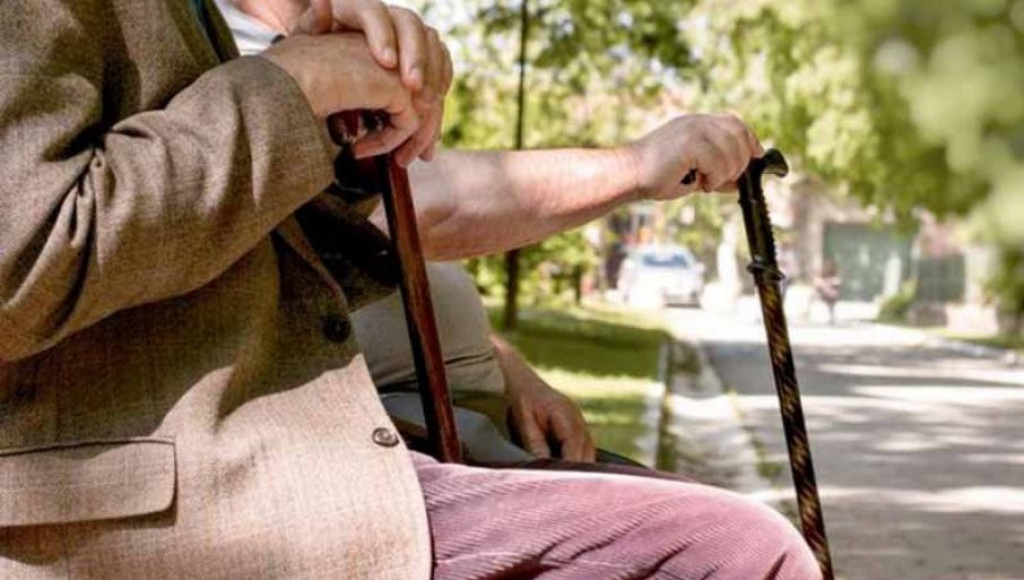 ŠTA SE DEŠAVA SA NOVCEM KOJI OSTANE NA RAČUNU POSLE SMRTI PENZIONERA: Evo kada i zašto nikako ne smete da podignete ni dinar!