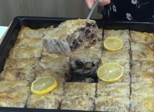 ”BADNJEVKA” kakvu do sada niste probali! Recept za sočnu pitu koja je obavezna za BADNJE VEČE (VIDEO)
