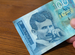 PROVERITE VAŠE NOVČANICE Ako imate ovu novčanicu od 100 dinara, mogli biste višestruko da zaradite (FOTO)