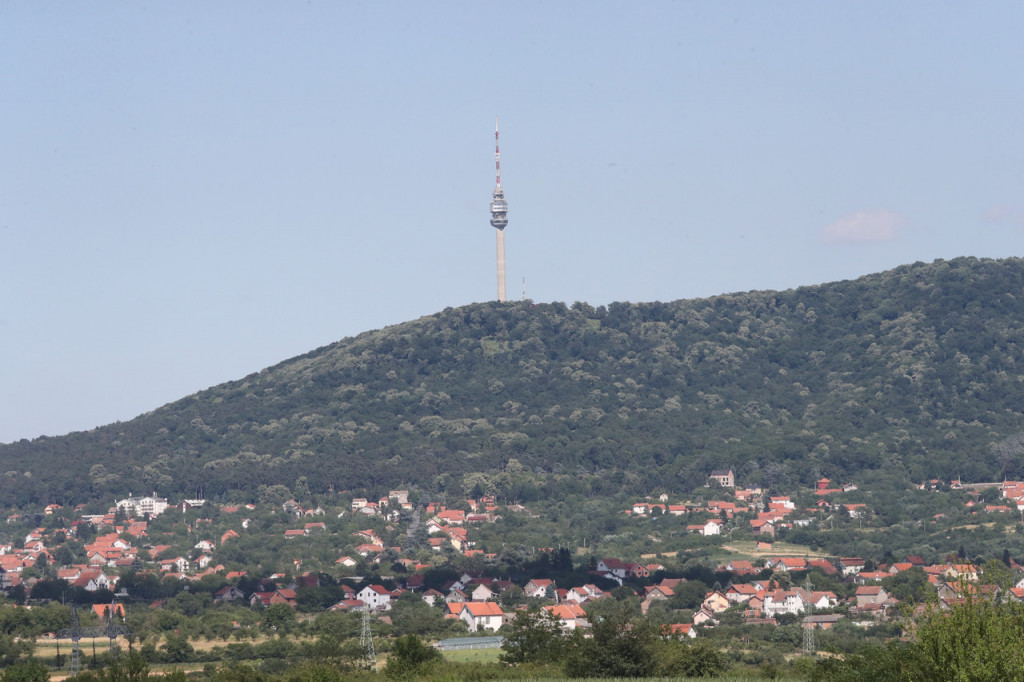 OVO JE PRVO ŠTO VIDITE KADA SE PRIBLIŽAVATE BEOGRADU Bio je remek delo arhitekture, srušio ga NATO, a opet je postao jedan od simbola prestonice