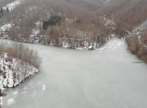 OVO JEZERO JE NAJVEĆA MISTERIJA U DRAGAČEVU Dok se jedni u njemu kupaju, drugi ga zaobilaze samo iz jednog razloga