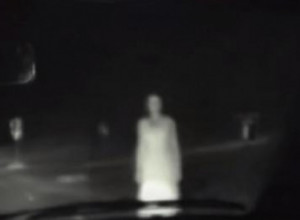 DRAGI SINE, ONA JE MRTVA VEĆ 7 GODINA – Povezao autostoperku do Negotina, a kada se vratio da joj vrati jaknu SAZNAO JE ZA PRIČU KOJA MU JE ZALEDILA KRV U ŽILAMA (FOTO)