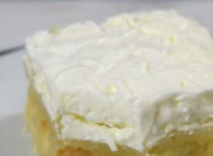 OVO JE BIO NAJUKUSNIJI KOLAČ U JUGOSLAVIJI: Niko nije mogao da ga odbije - sočan, a i za svačiji novčanik (RECEPT)