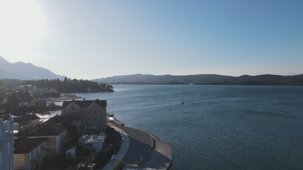 Komšije prodaju čitavo jedno ostrvo, cena "prava sitnica": Ostrvo cveća ide za 80 miliona evra