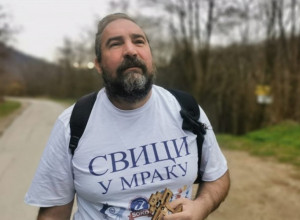 Ovaj podvig vas neće ostaviti ravnodušnim: Glumac Mikica Petronijević krenuo na hodočašće dugo 600 kilometara, ima plemenit razlog za to