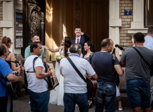 "Tražim POBOŽNU ŽENU, ne stariju od 29, BEZ PROŠLOSTI": Oglas gastarbajtera Daniela ostavio je Srbiju BEZ TEKSTA, evo šta su mu poručili