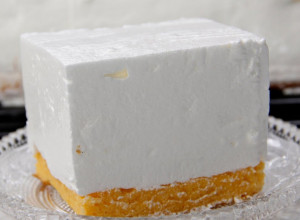 KOLAČ KOJI GENERACIJE OBOŽAVAJU Mnogo je načina, ali uz ovaj recept napravi najukusniju domaću šampitu, bolju nego u poslastičarnici