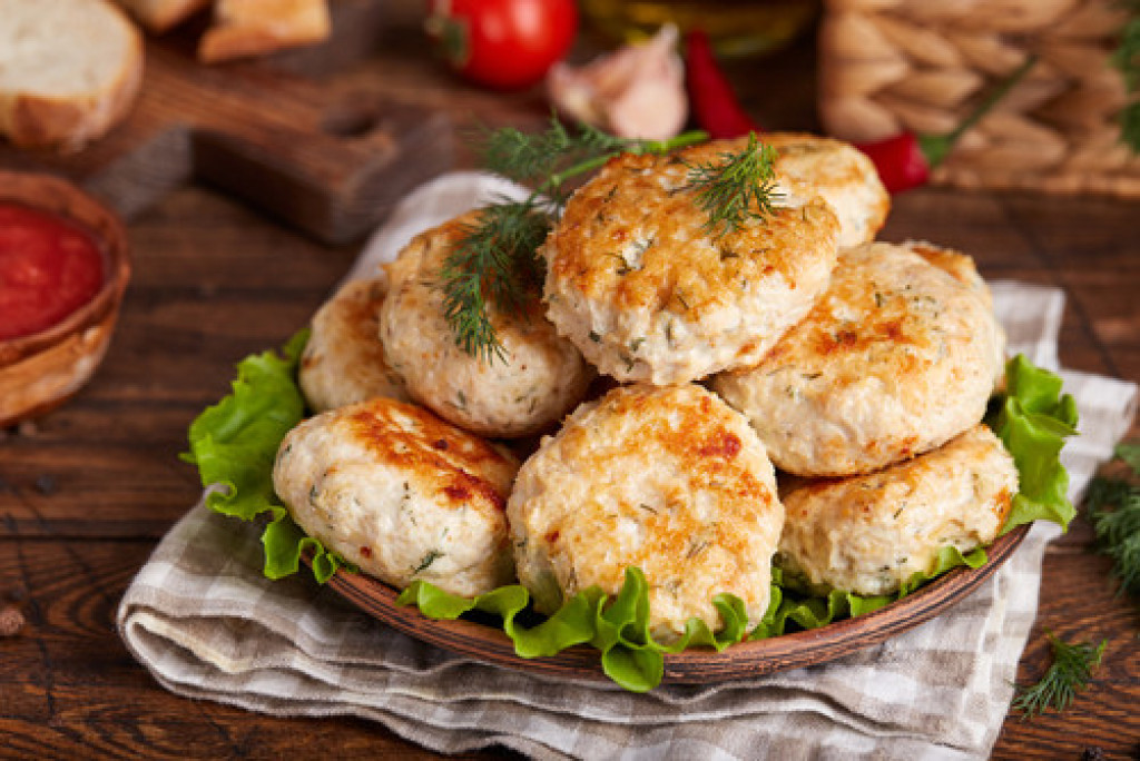 ŠNICLE OD TIKVICA: Unesite potrebne vitamine i minerali i uživajte u preukusnom obroku (RECEPT/VIDEO)