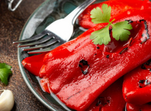 DOMAĆICE SA JUGA OTKRILE TAJNU Ovo je recept za vranjanske pečene paprike