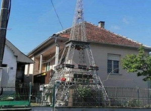 MOJE SELO, LEPŠE OD PARIZA Kopija Ajfelovog tornja, ukras Velike Plane!