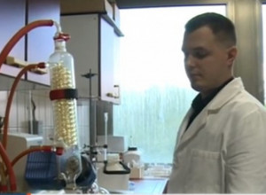 NAŠ MLADI NAUČNIK NA PRAGU EPOHALNOG OTKRIĆA Osmislio "trojanskog konja" koji bi slabio ćelije raka
