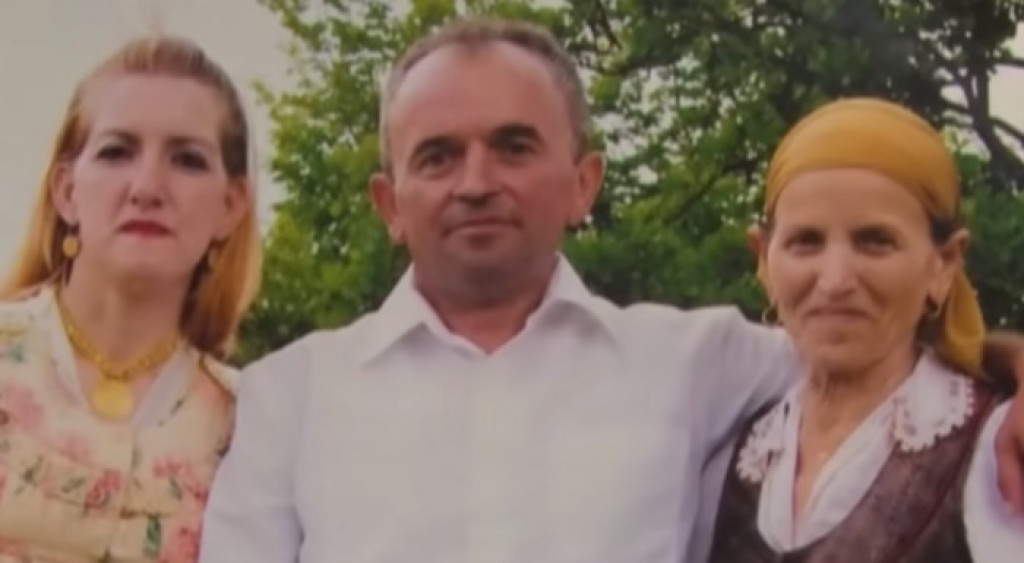 ALBANKA SE KRSTILA I VENČALA U SRPSKOJ SVETINJI  Svekrva presrećna, rodila joj 4 unuka (VIDEO)
