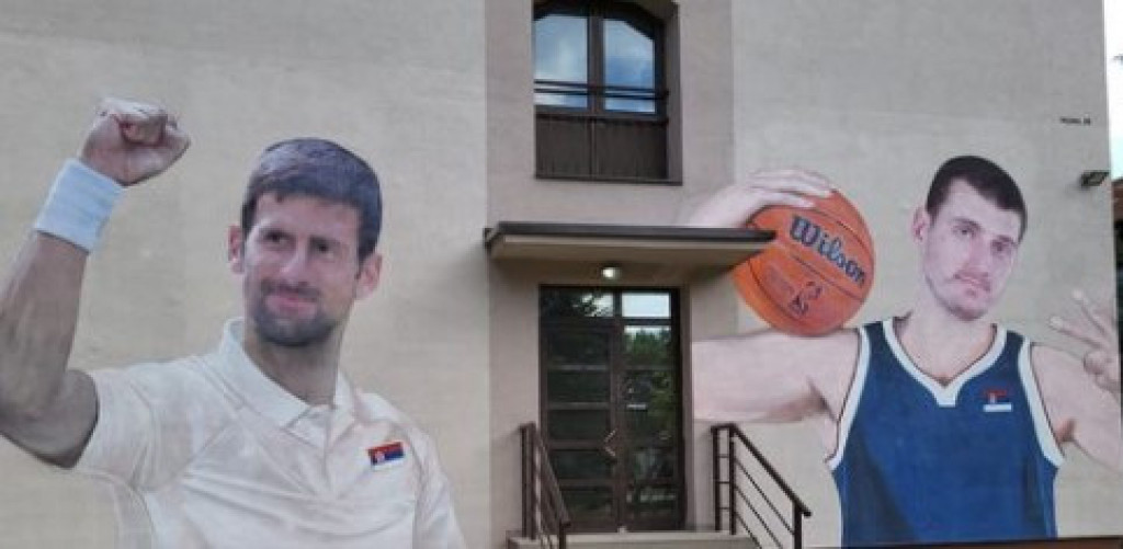 NOVAK ĐOKOVIĆ I NIKOLA JOKIĆ NA ZVEZDARI Murali dvojice junaka nacije ukrasili studentski dom