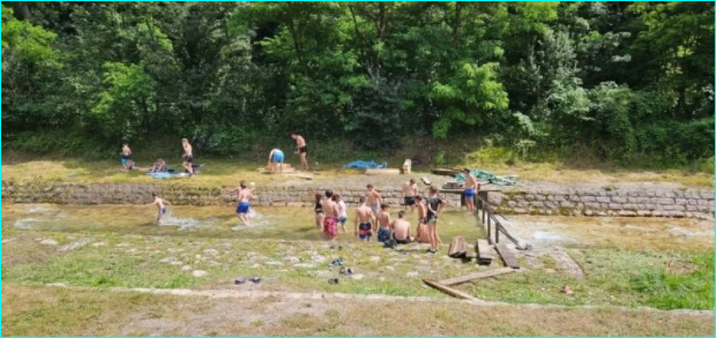 ON JE HEROJ MALIŠANA U PRIJEPOLJU Napravio je pravu oazu i obradovao mališane! (FOTO)