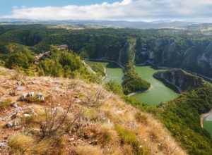 UVAC Raskošna lepota koja će vas ODUŠEVITI dom je ČUVARA DUŠA i baš nikog ne ostavlja ravnodušnim!