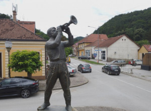 Od 20 do 60 evra za noć po osobi - Ovo su cene smeštaja za predstojeći Sabor trubača u Guči, skoro svi kapaciteti već su popujeni i traži se krevet više
