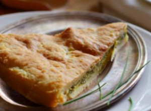 SELJAČKA PITA SA MESOM OD KUPOVNIH KORA: Starinski recept za najukusniji obrok koji se može zamisliti