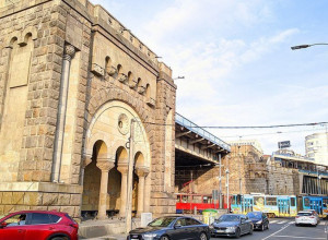 TAJNA U CENTRU BEOGRADA: PROKLETSTVO ILI NESREĆNA SUDBINA STUBA BRANKOVOG MOSTA?