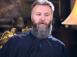 OTAC PREDRAG POPOVIĆ Muž i žena, dva bića, koja kad usklade srca svoja, rađaju život, koji se kupa i cveta u blagodati braka