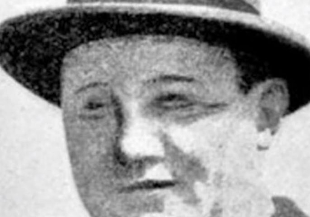 Najbahatiji sin srpskog političara, ikad: Izbegao vojsku, pregazio dete, otimao stoku od seljaka, pa pokušao da proda bistu sa očevog groba