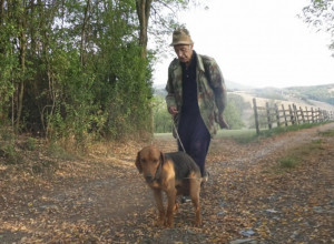 Deda Milić ima 93 godine ali ne odustaje od lovačkog staža, prepešači kilometre na svežem vazduhu i kaže da je to tajna njegove vitalnosti