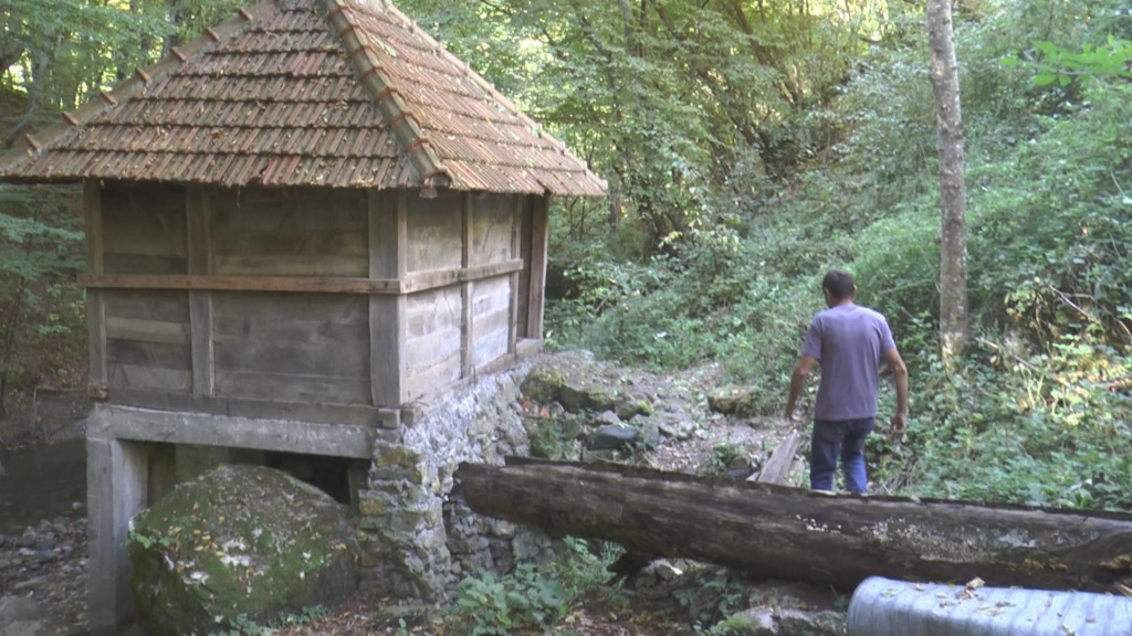 Vodenica Save Savanovića u Zarožju i danas uliva strah u kosti meštanima, noću pored nje prolazi samo kog muka natera