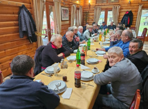 Došlo vreme da i oni odmore: Šest meseci čuvali su nebo nad Dragečevom i spasili na tone voća