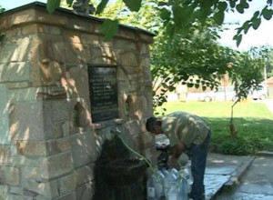 Lekovita voda sa izvora u Sopotu: Besplatni lek čisti sve loše iz tela! (FOTO)