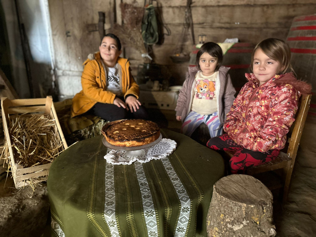 Prelep srpski običaj još uvek se poštuje u kući Minovića: To su nekada spremale naše bake